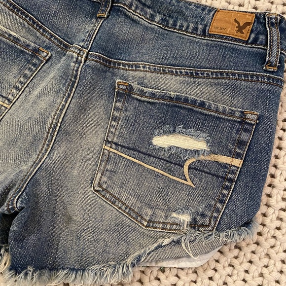 American Eagle Outfitters “Hi-Rise” Festival Jean Shorts - Size 4 - Picture 6 of 12